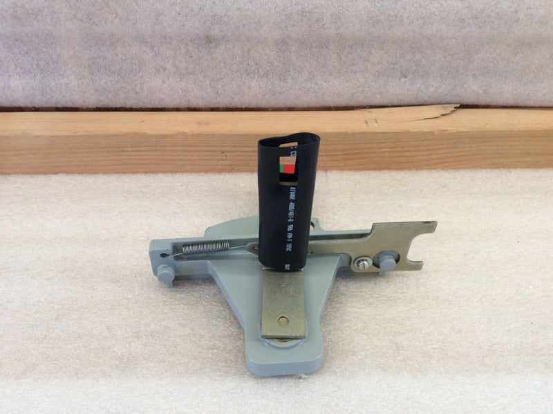 General Electric 300-Line Control CR308 QMR Safety Switch Handle (Handle Only)