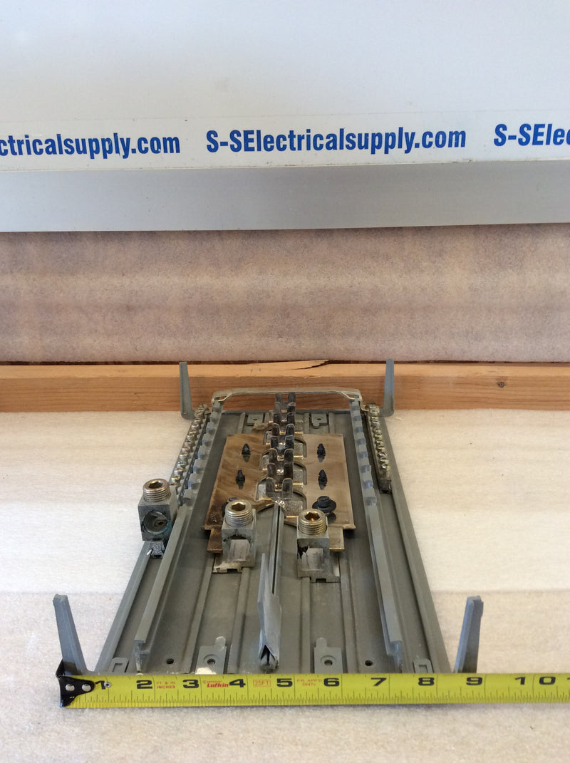 Siemens 8 Space 30 Circuit MLO/MB Conv Copper Buss 200A 120/240V Type Q Guts Only