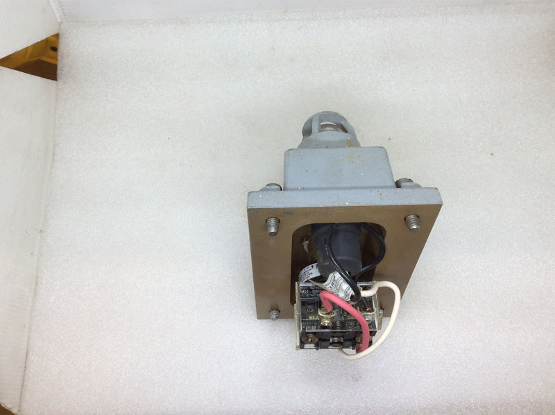 Allen-Bradley 800H-NP33 Assembled Control Station Dual Pushbutton Start/Stop 1 Pilot Light