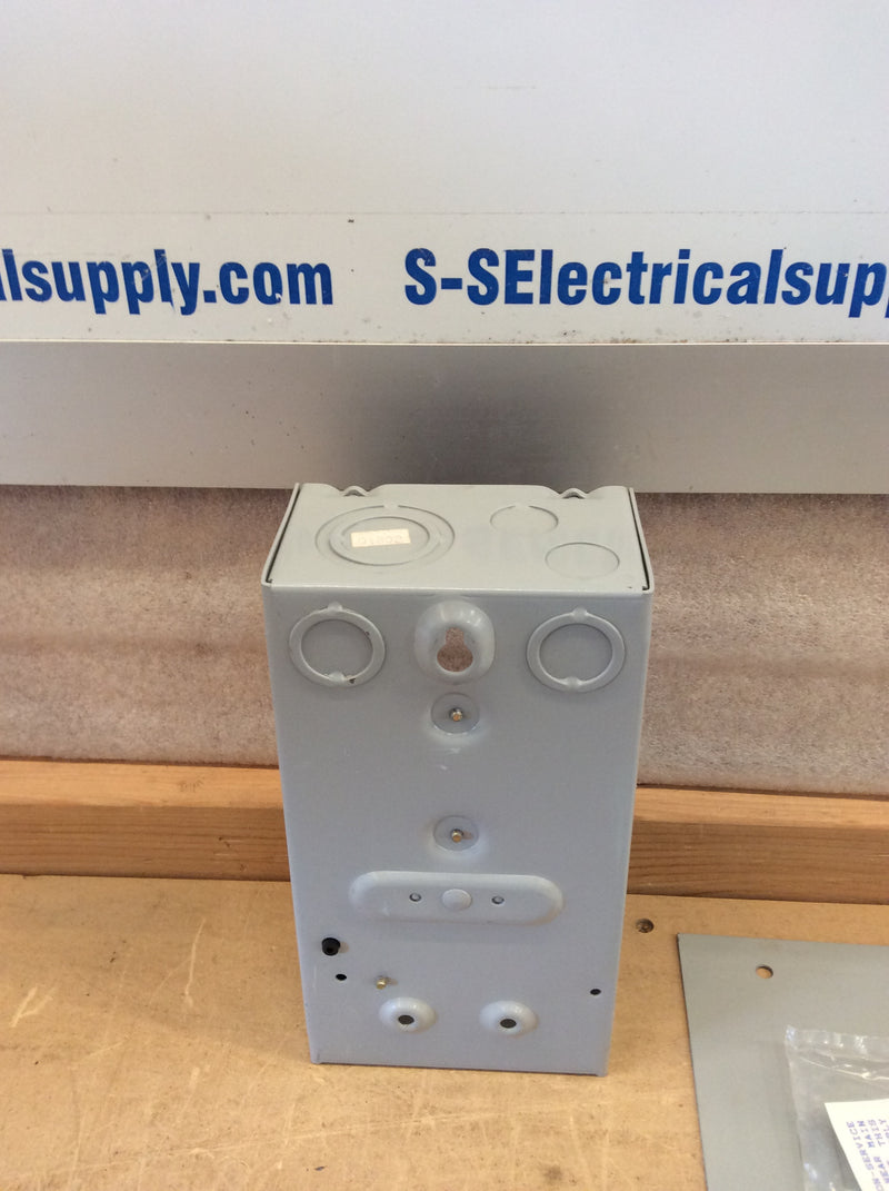 Challenger SL07(2-4)SLGN 2 Space 4 Circuit Breaker Enclosure With Ground Bar Kit 70A 120/240VAC (New)