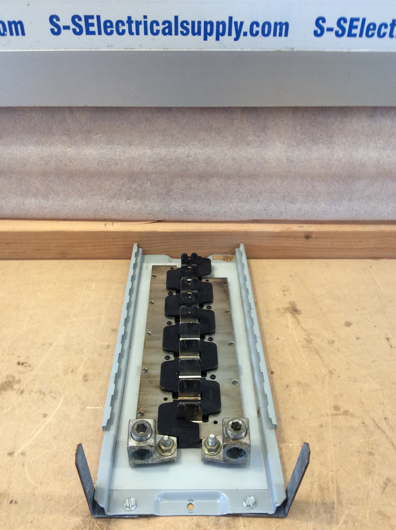 Challenger 20 Circuit 200A 120/240VAC MLO Type C Circuit Breaker Interior (Guts Only)