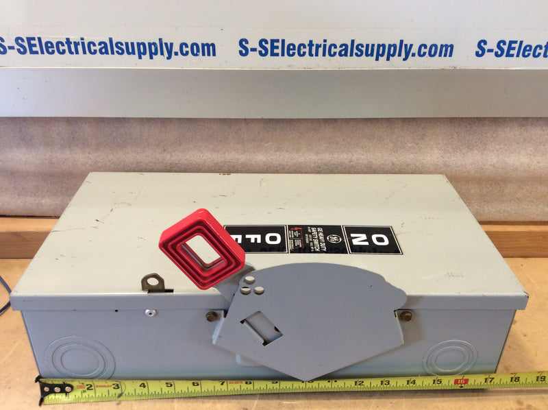 General Electric TH3222 2 Pole 60A 240VAC Fusible Safety Switch Model 10