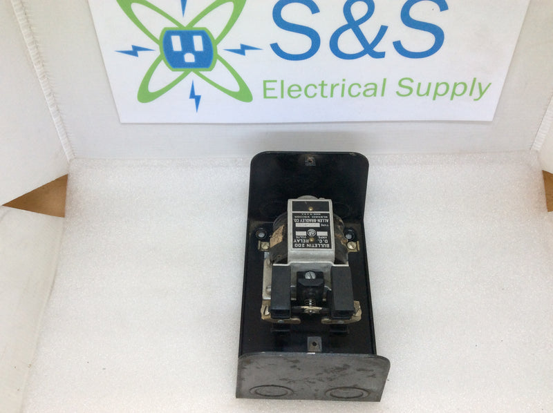 Allen-Bradley Type E-10 DC Relay Bulletin 200 5.4A Old Style Enclosed Relay Nema1 Enclosure
