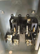 Square D D224n 2 Pole 200a 240vac Type 1 Fusible General Safety Switch